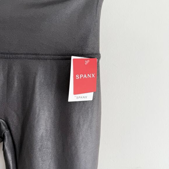 Spanx Black Faux Leather Leggings Pants Shape Wear Shiny Size XL E812 - Picture 4 of 4